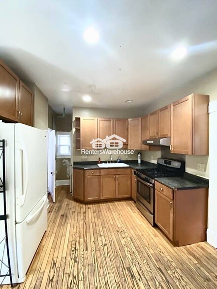Primary Photo - 690 Dayton Ave