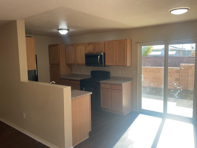 Building Photo - 3752 Rancher Loop NE