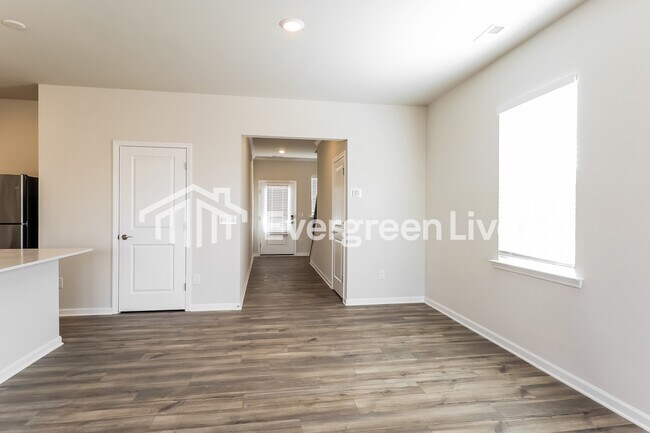 Building Photo - 1703 Heron Ct