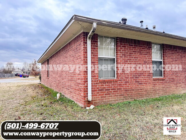 Building Photo - 1340 Pyramid Dr