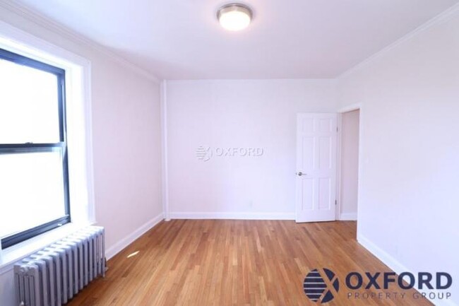 Building Photo - 2 bedroom in Queens NY 11354