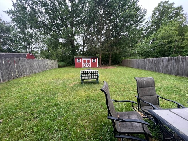 Building Photo - 131 Cypress Dr