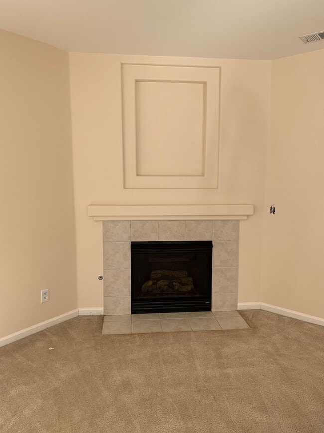 Building Photo - Beautiful home in Patterson