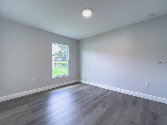 Building Photo - 17207 Waldrun Ave