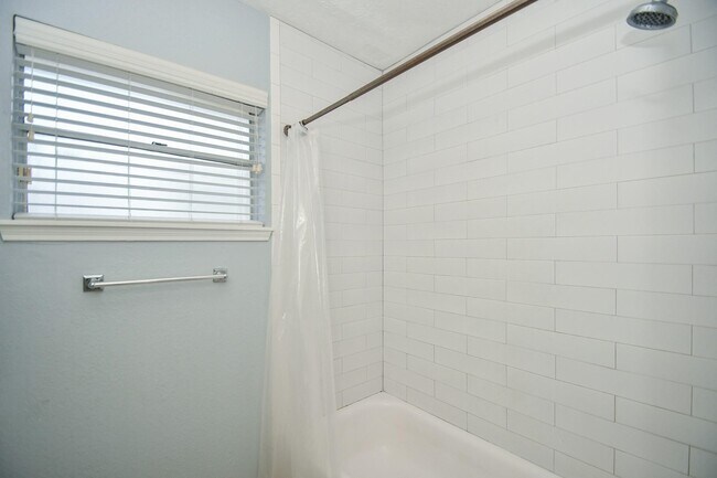 Building Photo - 12927 Westmere Dr