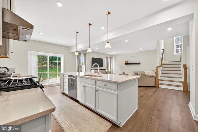 Building Photo - 167 Aspen Ln