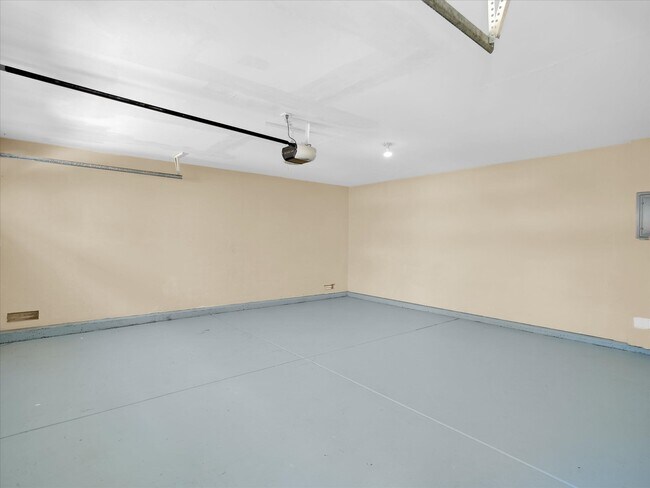 Building Photo - 4312 Middlefield Dr