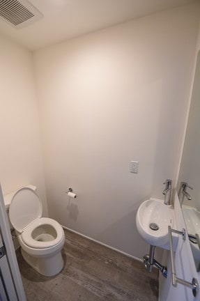 Building Photo - 1509 Cabrillo Ave