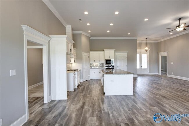 Building Photo - 26444 Birkshire Ln
