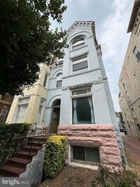 Building Photo - 2121 N Street NW Unit 6