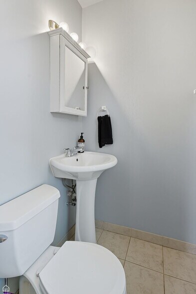 Building Photo - 3709 W Potomac Ave