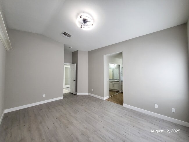 Building Photo - 5975 S Belcastro St