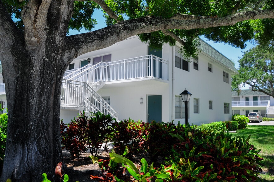 Building Photo - 2800 Indian River Blvd