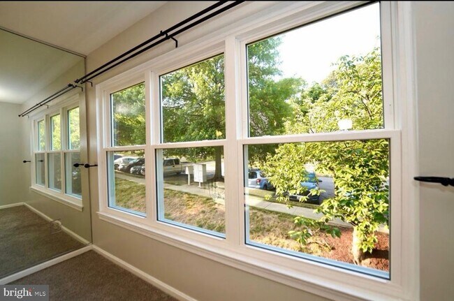 Building Photo - 5630 Ringwood Dr