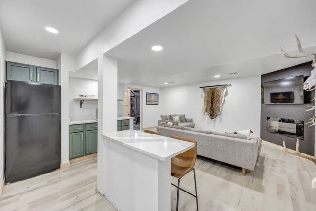 Building Photo - Executive Rental – Custom 5-Bedroom, 3.5-B...