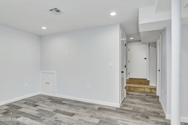 Building Photo - 769 Cliffwood Ave