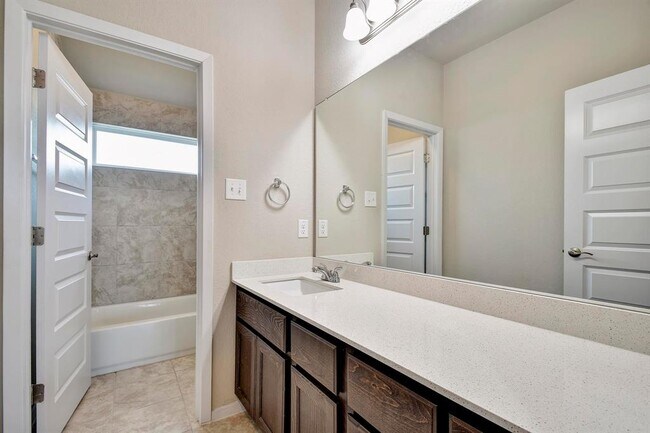 Building Photo - 143 Spiny Lizard Ln