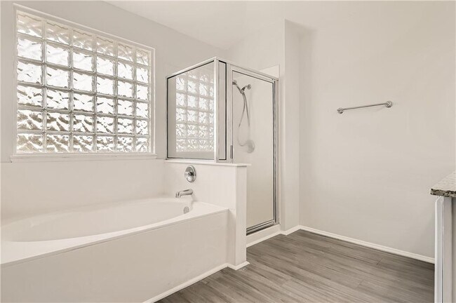 Building Photo - 1104 Canoe Cove