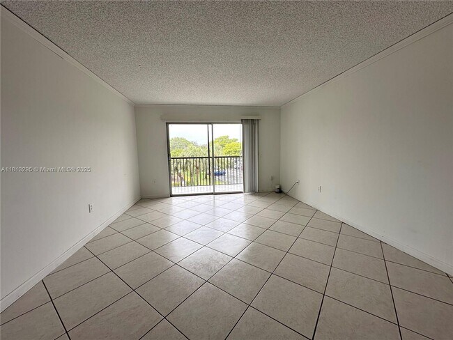 Building Photo - 13455 SW 16th Ct