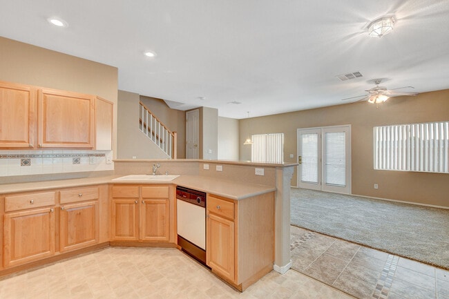 Building Photo - 6733 Lookout Lodge Ln
