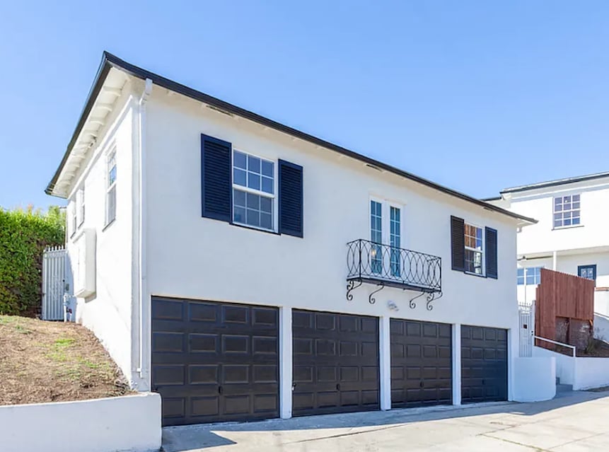 Building Photo - 2615 Edgehill Dr