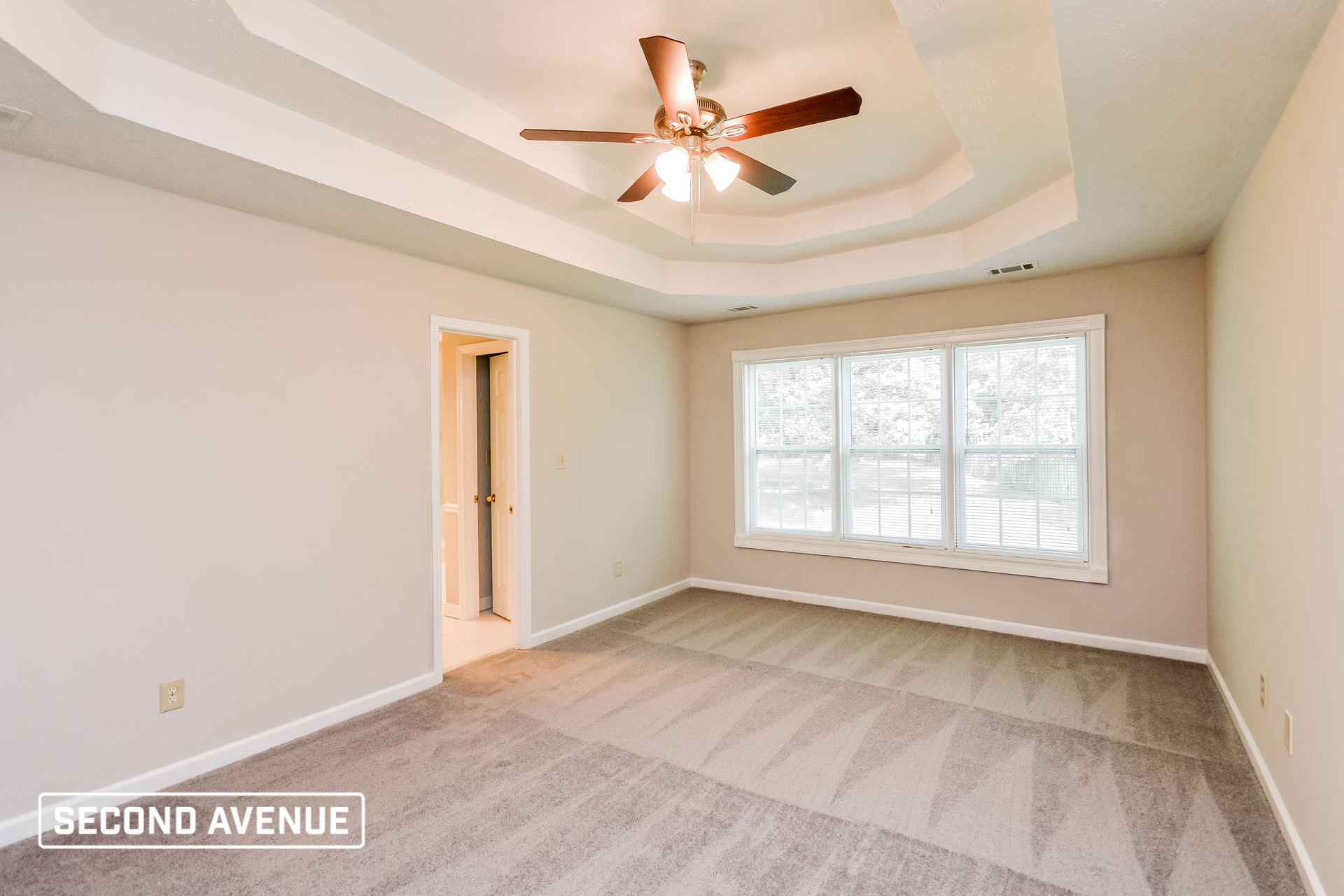 Building Photo - 4830 Thornwood Dr