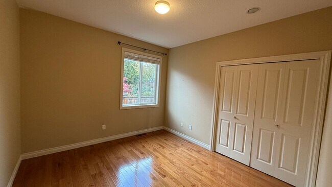 Building Photo - RARE Single Level 3-Bed Home in Coveted McKenna Ridge, Happy Valley - Video