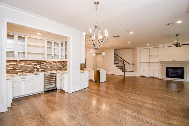 Building Photo - 810 Remington Glade Dr