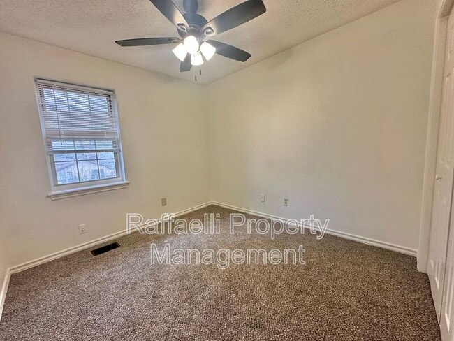 Building Photo - 6222 Gould Pl