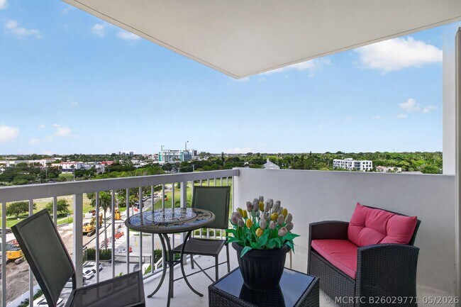 Building Photo - 2600 N Flagler Dr