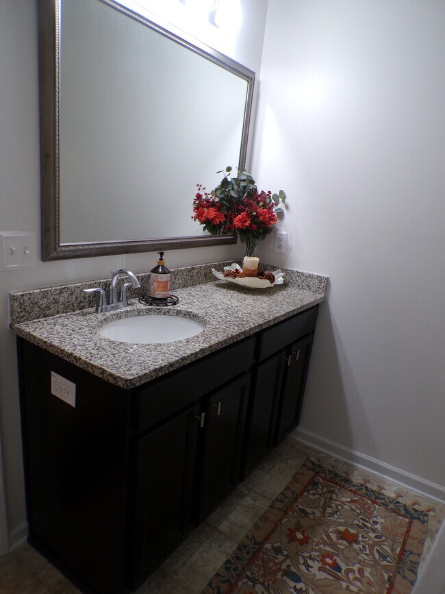 Building Photo - 114 Eldon Dr