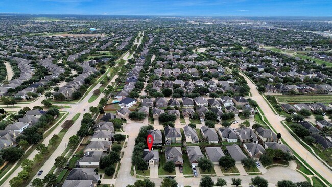 Building Photo - 6003 Baileys Run Ln