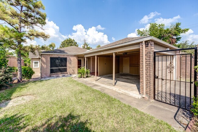 Building Photo - 9206 Beringwood Dr