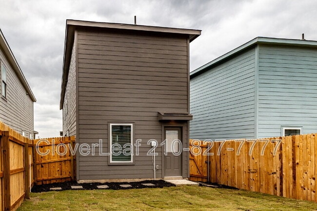 Building Photo - 8523 Loska Grn