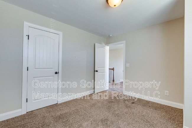 Building Photo - 1634 Earl Ct