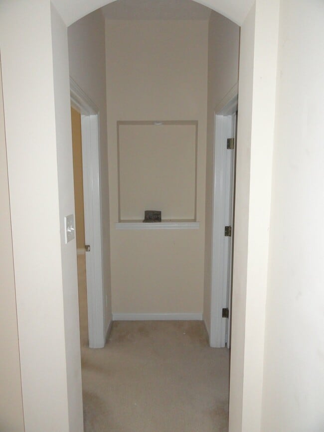 Building Photo - 106 Grasmere Ct