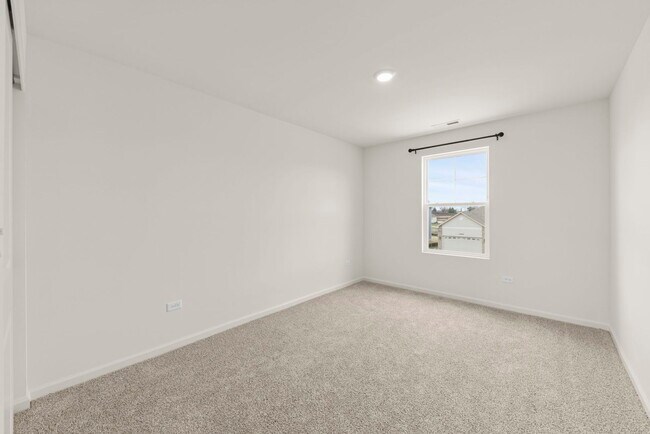 Building Photo - 13713 Sanibel St