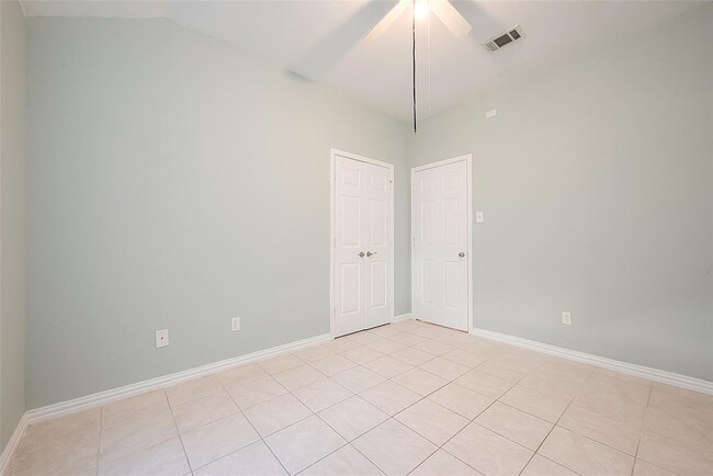 Building Photo - 22207 Falconwood Ln