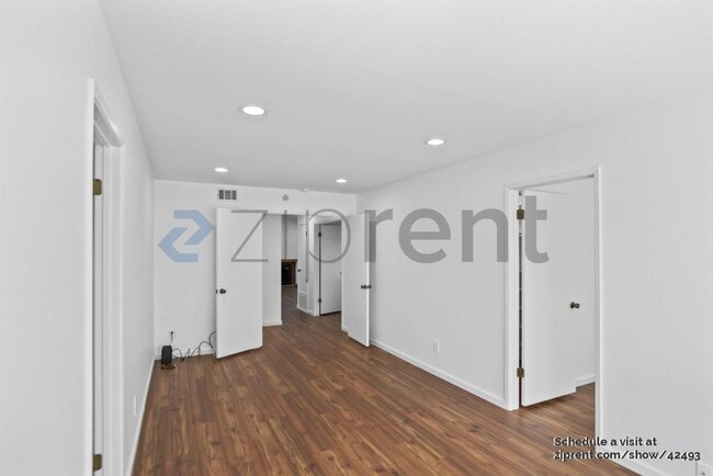 Building Photo - 516 Tanager Rd