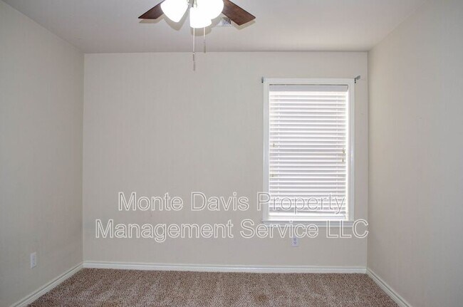 Building Photo - 120 Fred Couples Dr