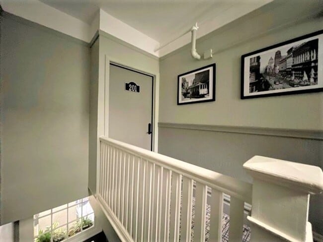 Building Photo - 5 Fella Pl