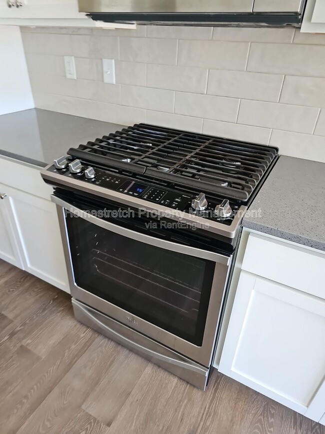 Building Photo - 521 Upper Ridgepointe Ct