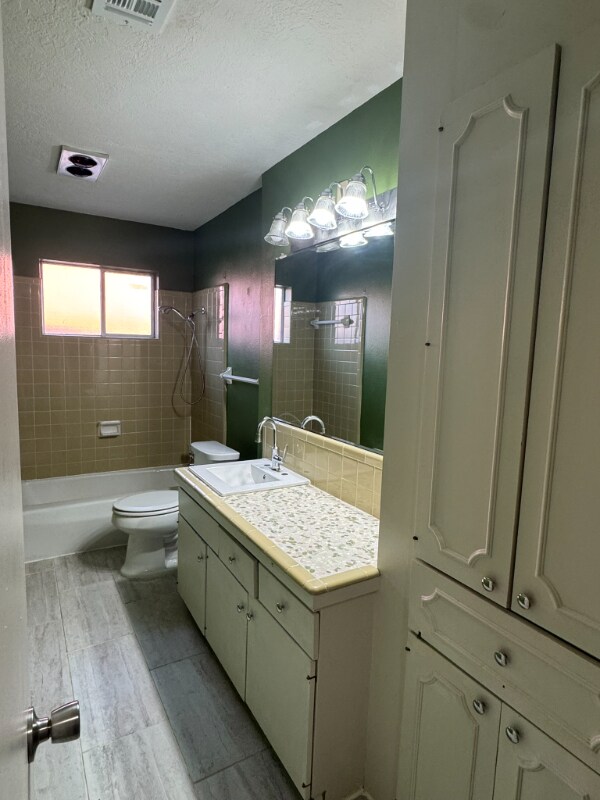 Building Photo - 2714 5th Ave N