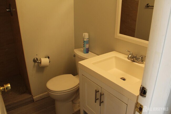 Building Photo - 899 Green St