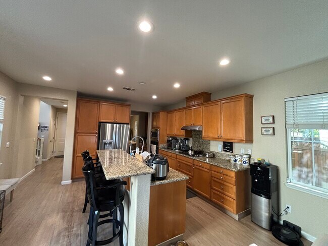 Building Photo - 497 W Felicidad Ave