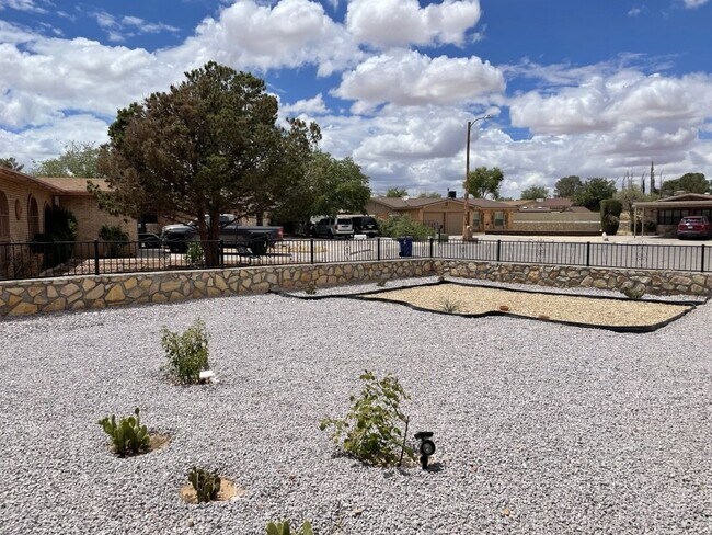 Building Photo - 10604 Fieldrock Ct