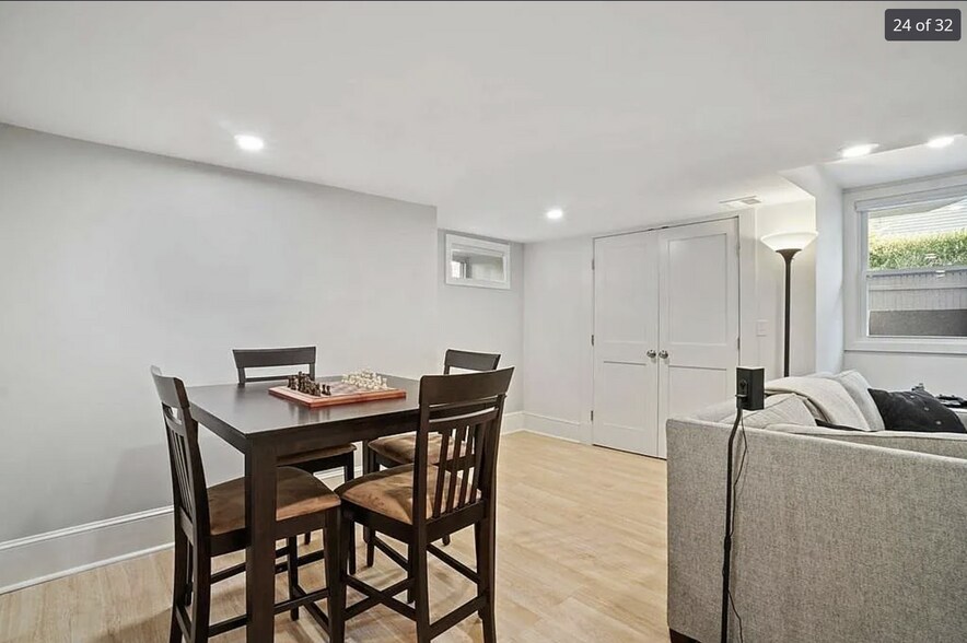 Building Photo - 20 Lincoln St