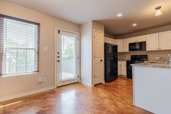 Building Photo - 7314 Colina Way