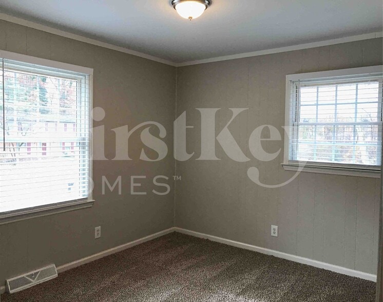 Building Photo - 4114 Farmbrooke Dr