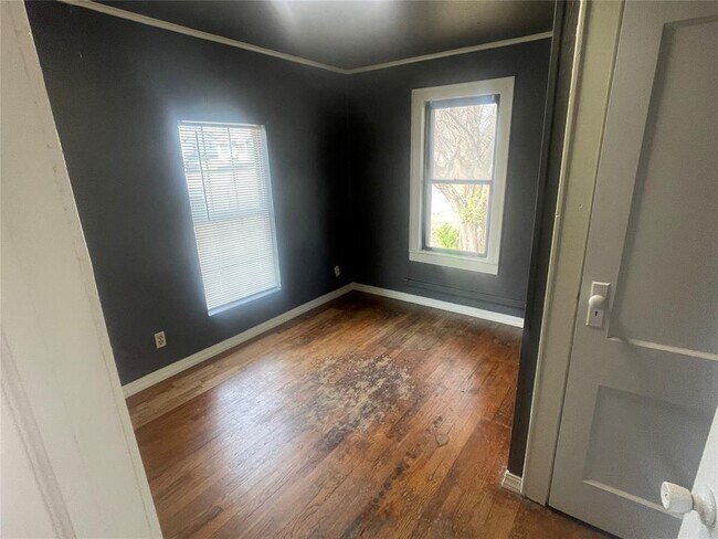 Building Photo - 621 Nowahy Ave